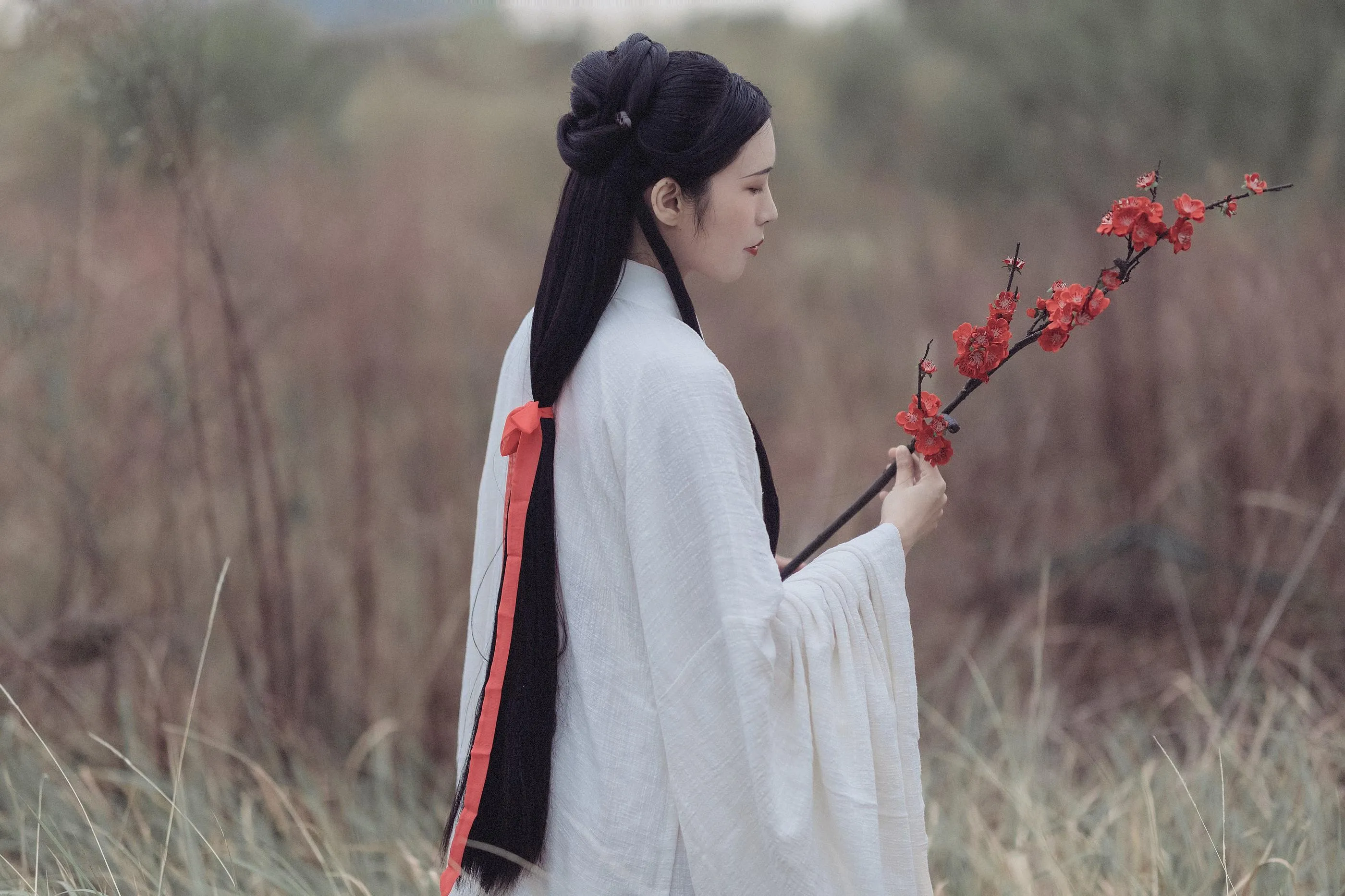 [YITUYU艺图语]2021.10.22 白衣隐 Yiyi [27P]插图2